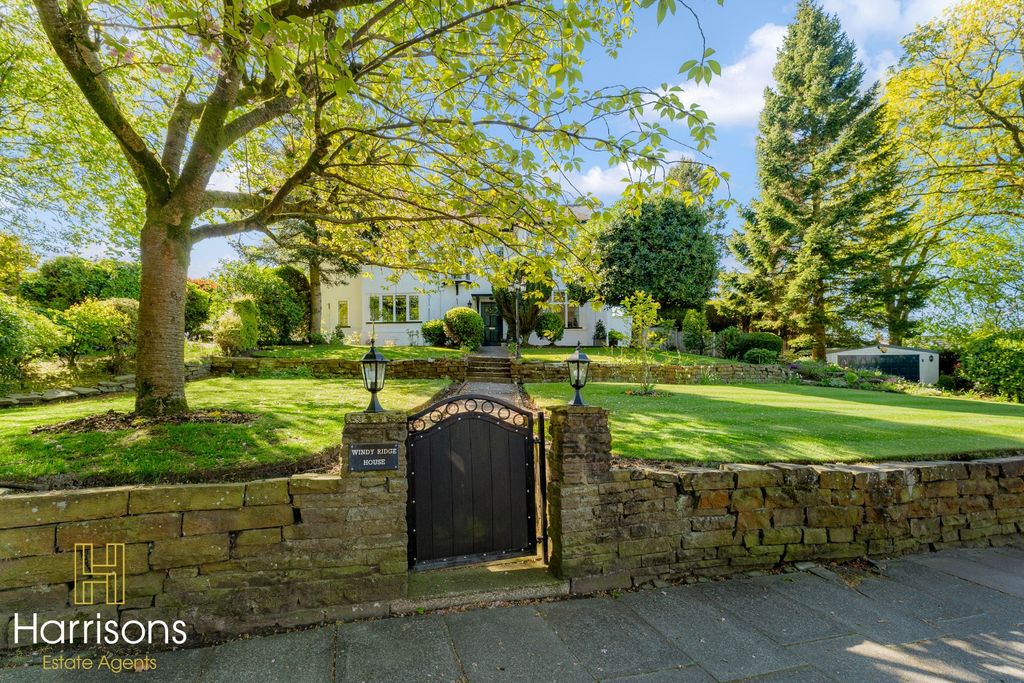 Property photo 2 of 79 4608494