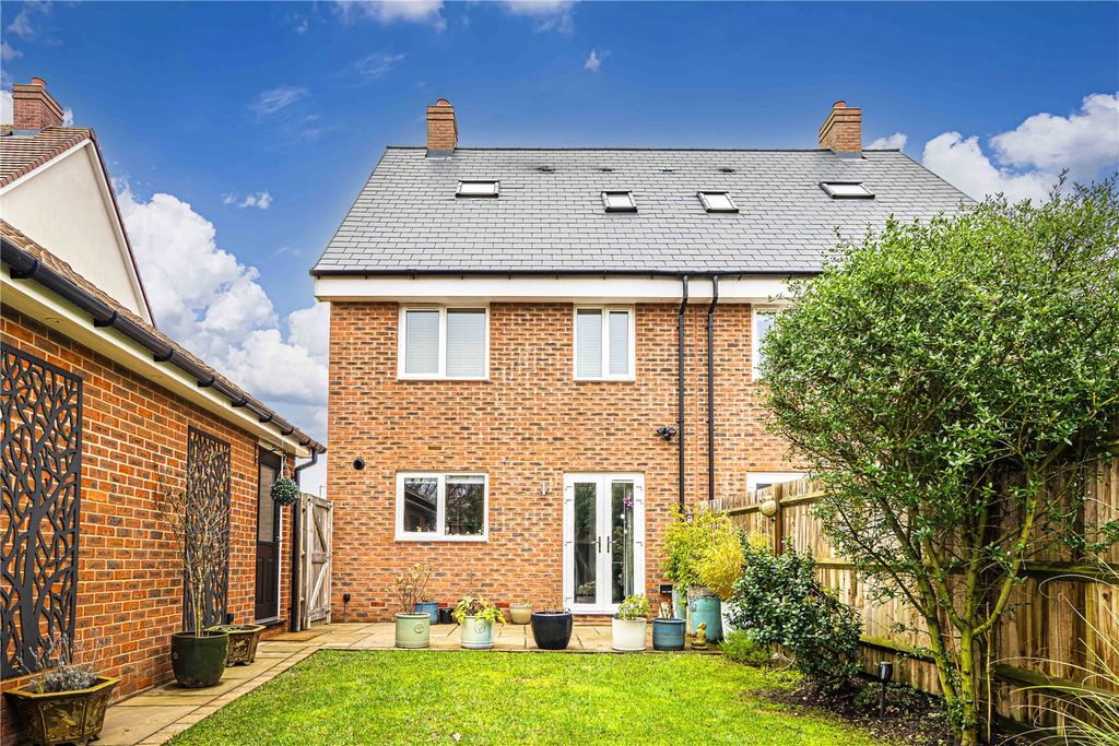 Property photo 2 of 27 Picture No. 39