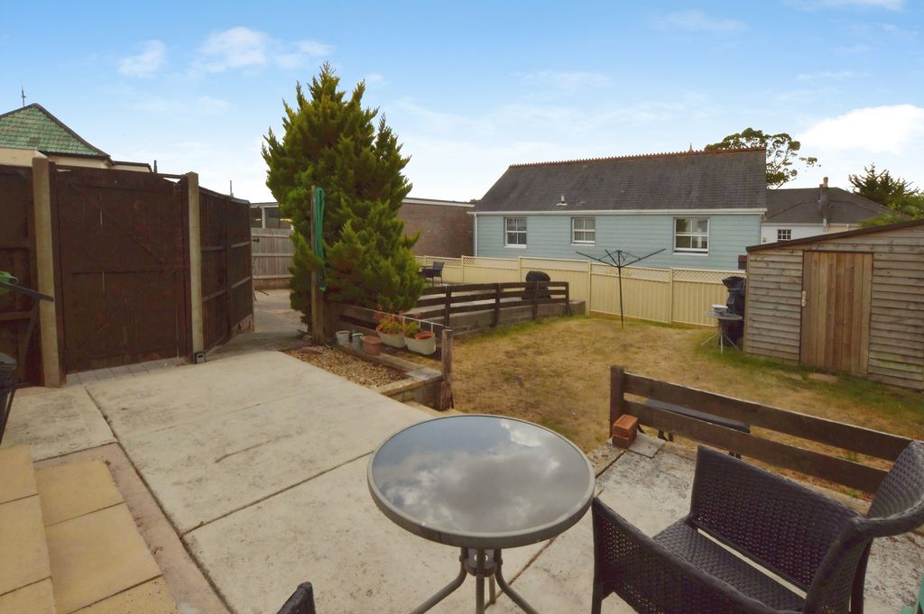 Property photo 3 of 15 Pbox-Img.Jpg