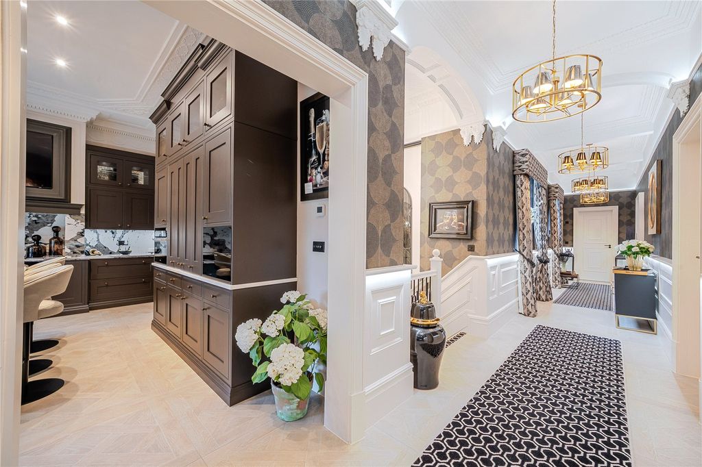 Property photo 3 of 24 Hallway