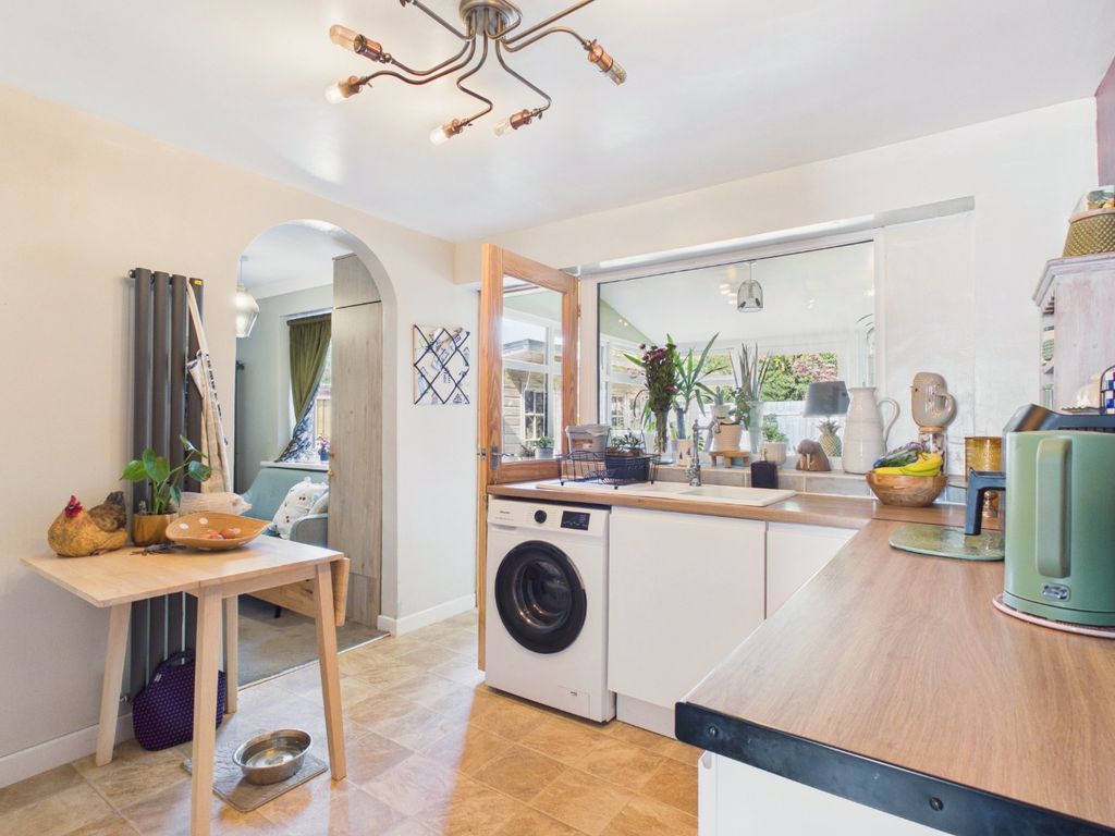 Property photo 2 of 27 5334284