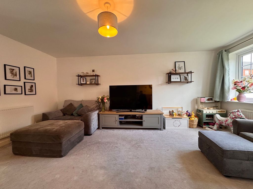 Property photo 3 of 20