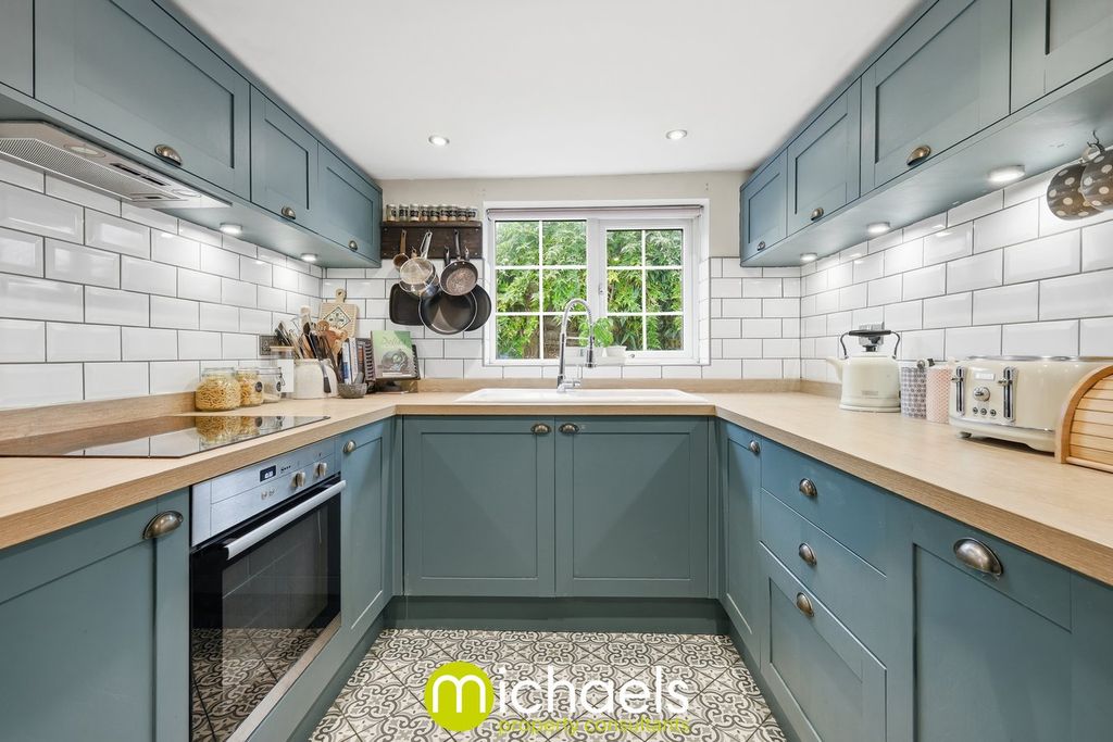 Property photo 3 of 17