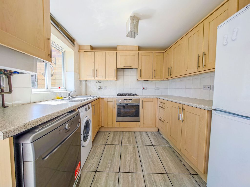 Property photo 2 of 16 Photo 7
