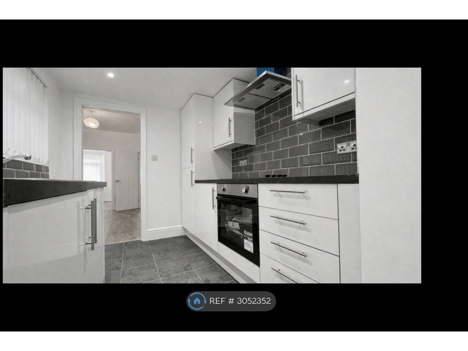 Property photo 3 of 30