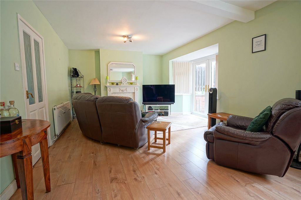 Property photo 2 of 15 Picture No. 09