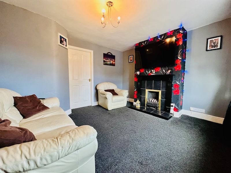 Property photo 2 of 12 Photo 3