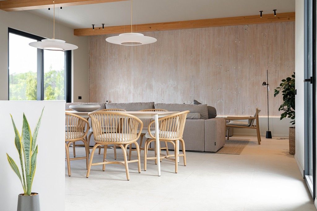 Property photo 3 of 16 Dinning (1)