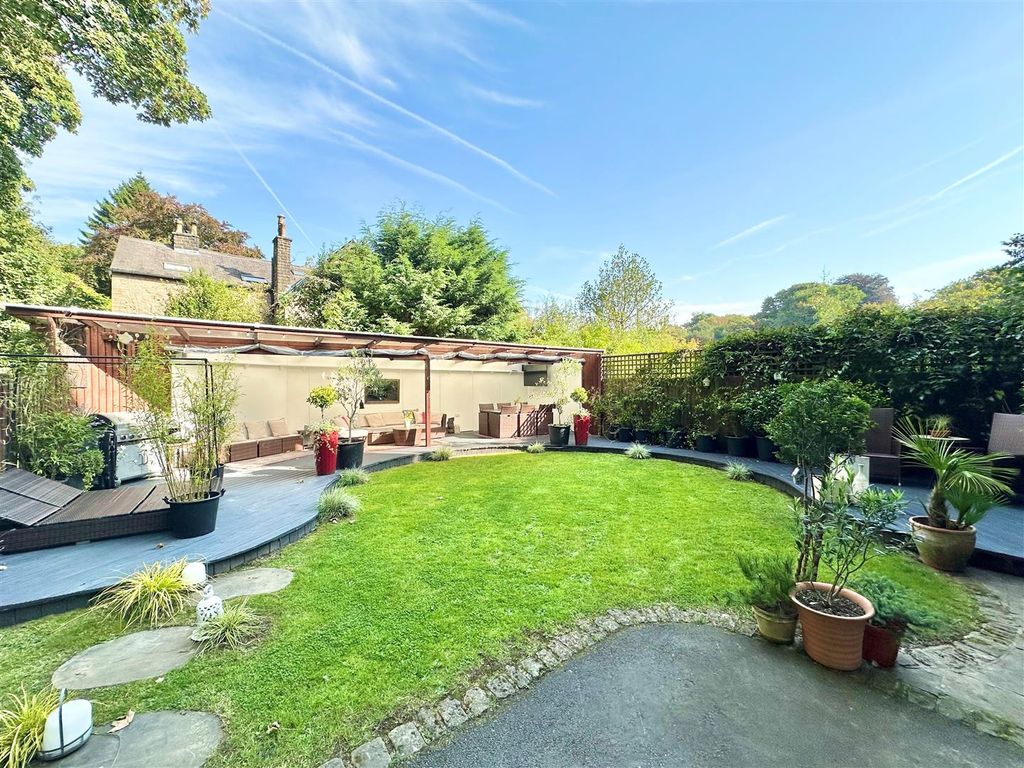 Property photo 2 of 22