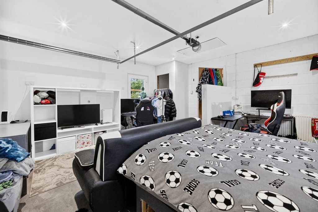 Additional image 40 of 5 bed equestrian for saleLaleston, Bridgend CF32