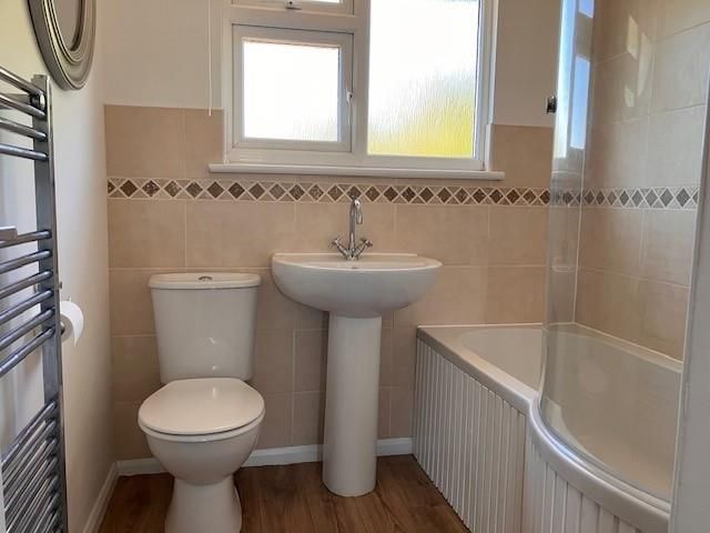 Property photo 2 of 7 Bathroom.Jpg