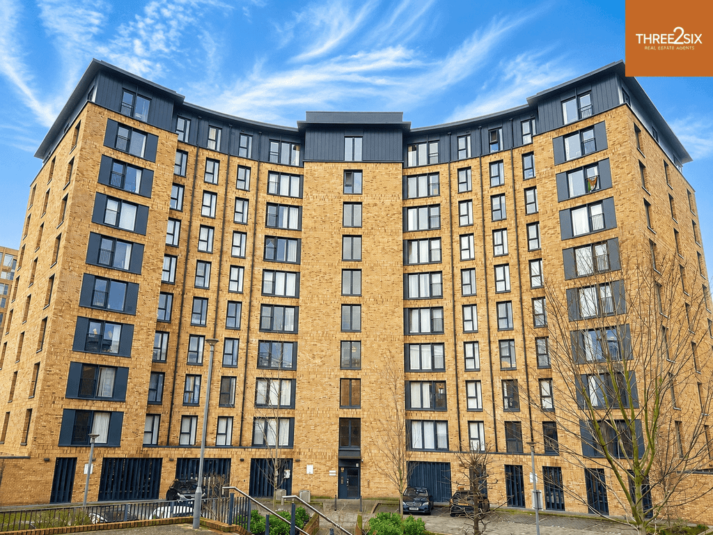 Property photo 1 of 5 High-Floor Furnished Apartment | Gated Lexington Gardens Developme
