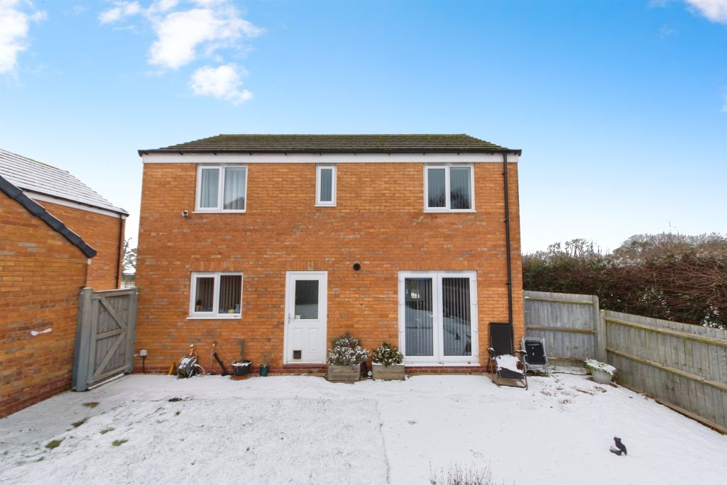 Property photo 2 of 18