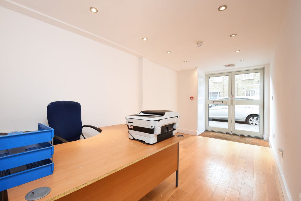 Property photo 3 of 10