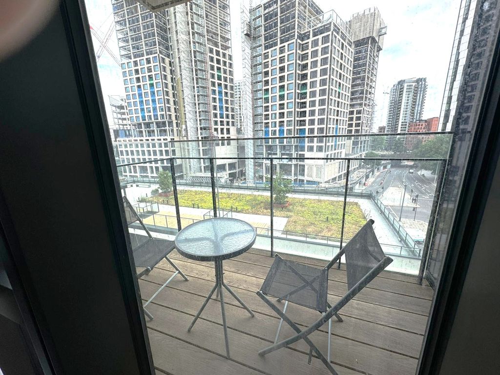 Property photo 2 of 11