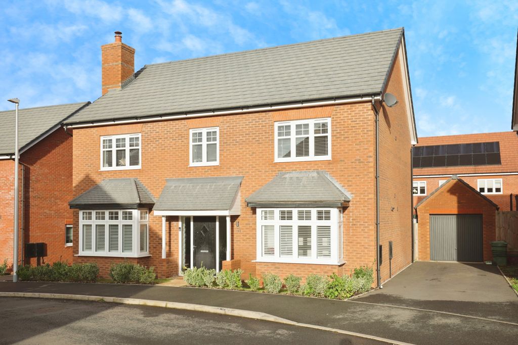 Property photo 1 of 28 Front