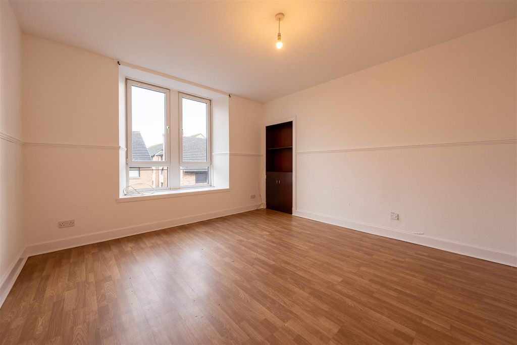 Property photo 2 of 8 Dsc08308-Hdr.Jpg
