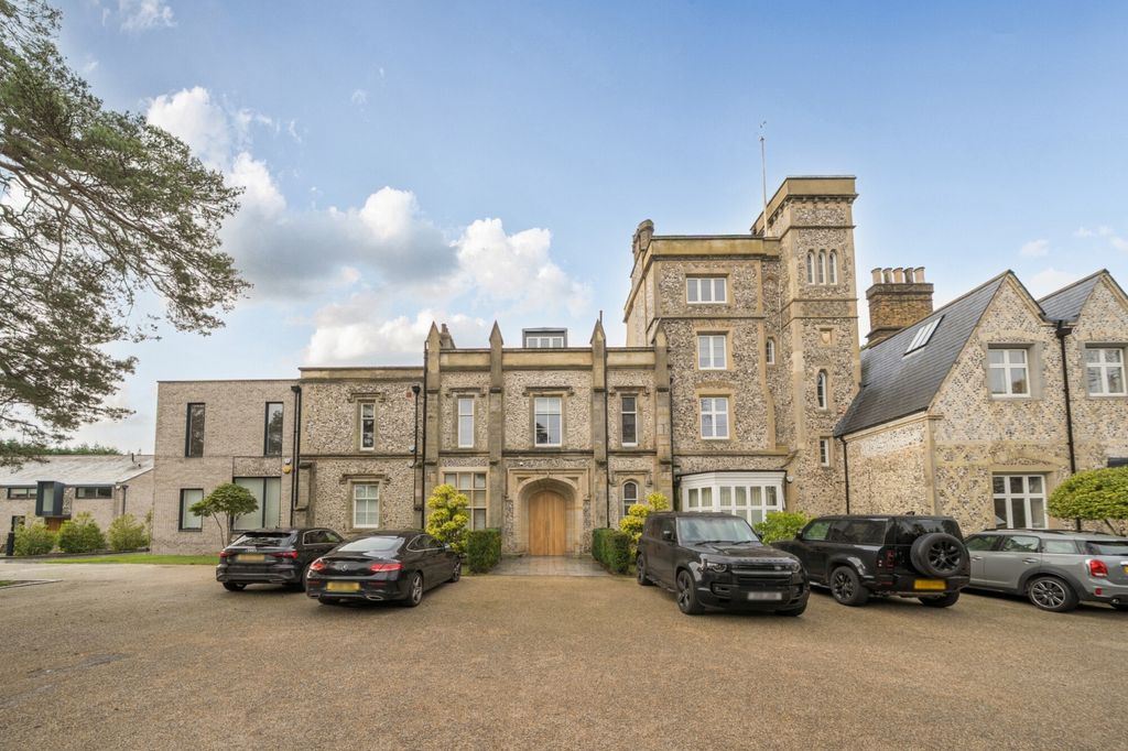 Property photo 2 of 25 External