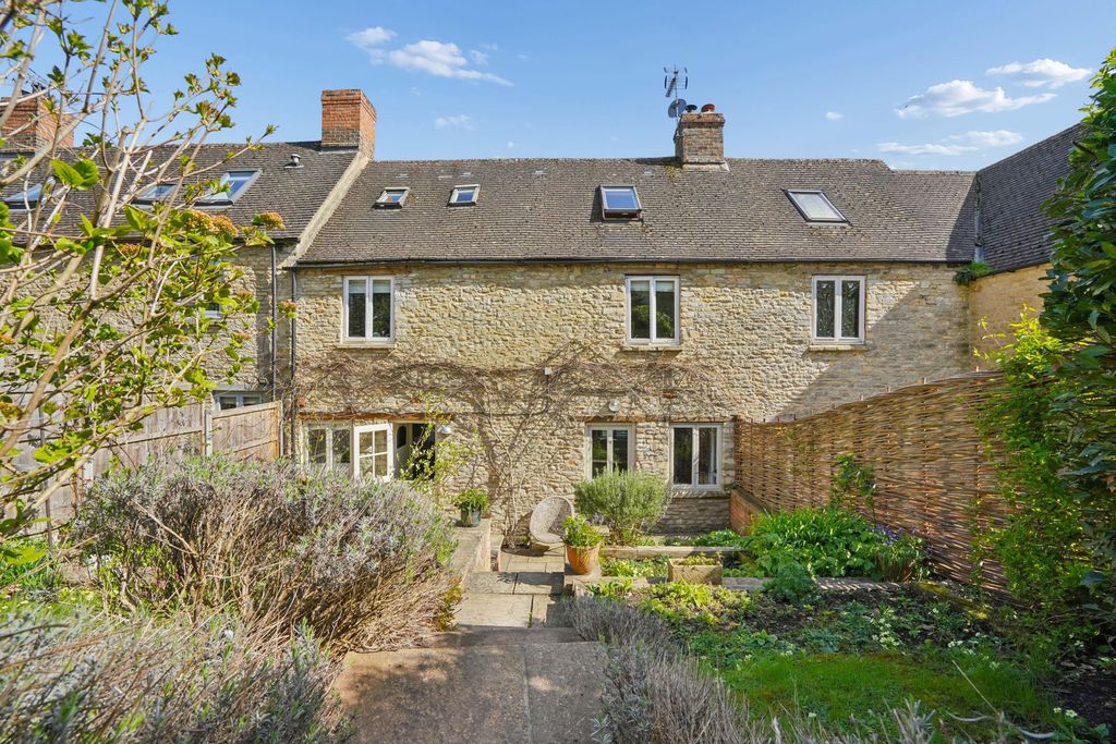 Property photo 1 of 16 Rear Elevation