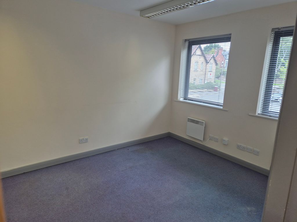 Property photo 3 of 4