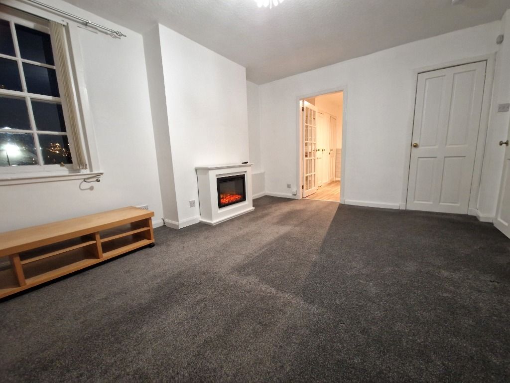 Property photo 2 of 12 Photo 2