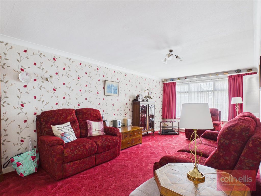 Property photo 2 of 14 Cam05075G0-Pr0323-Still011.Jpg