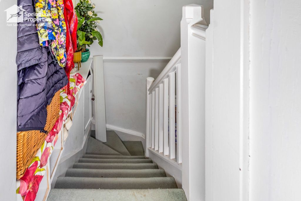 Property photo 2 of 18 Image 1