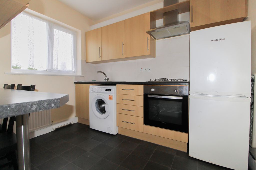 Property photo 2 of 11 Gallery