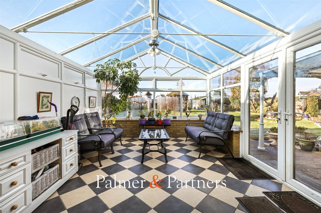 Property photo 3 of 22 Picture No. 16