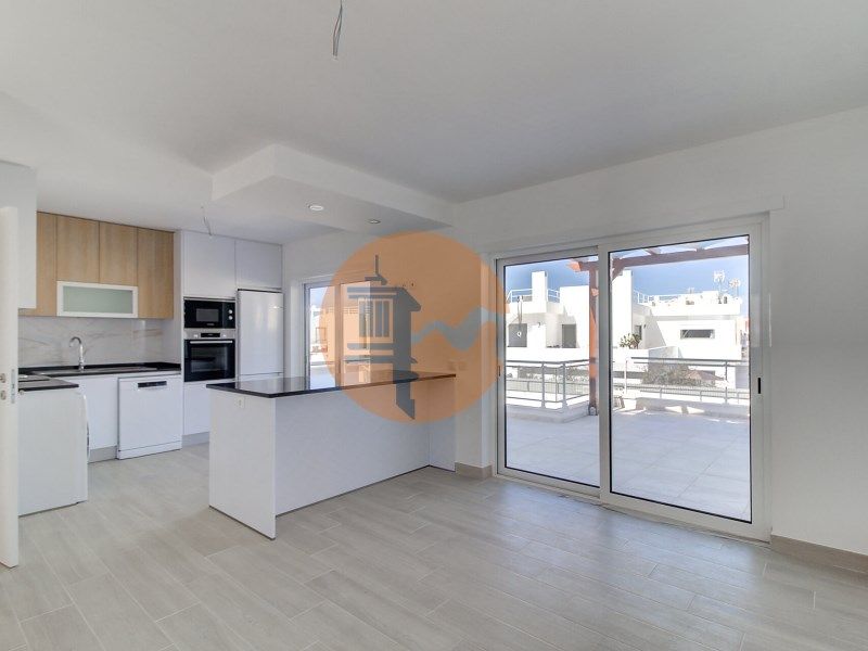 Property photo 1 of 67