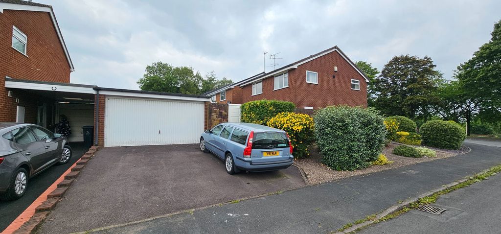 Property photo 2 of 14