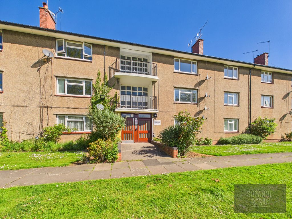 Property photo 1 of 13 Cam05192G0-Pr0281-Still013