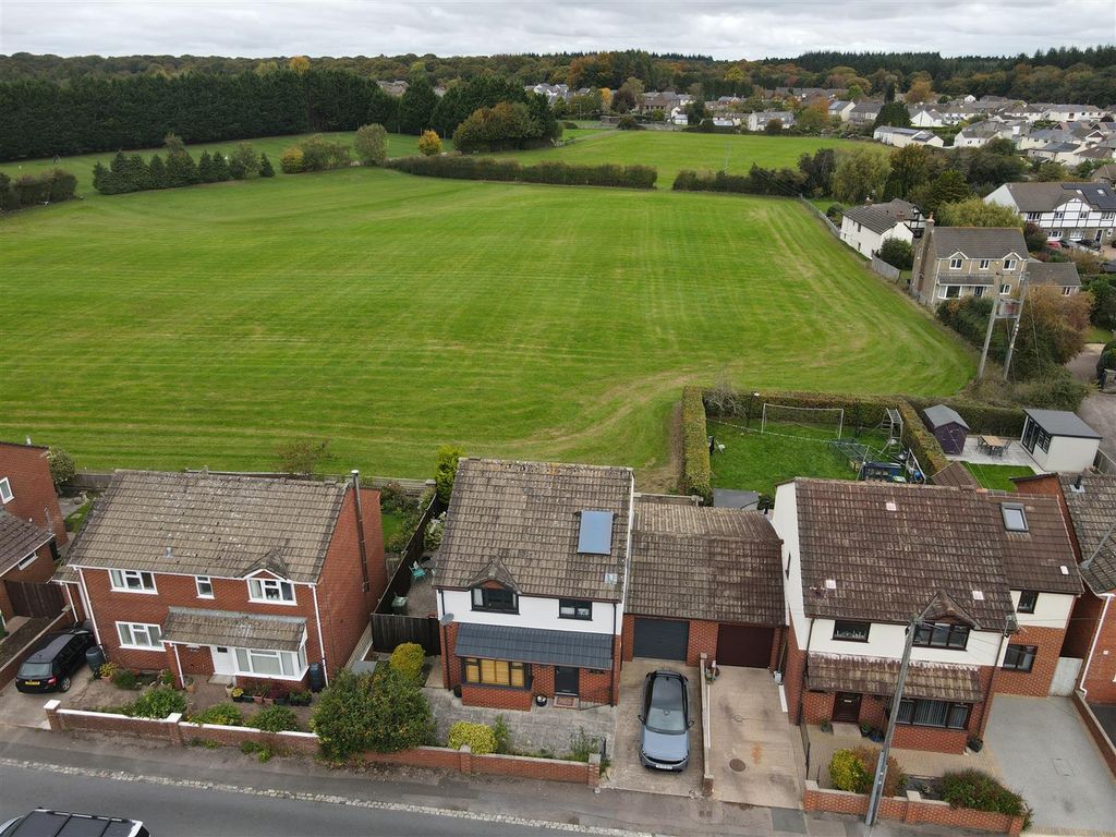 Property photo 2 of 24