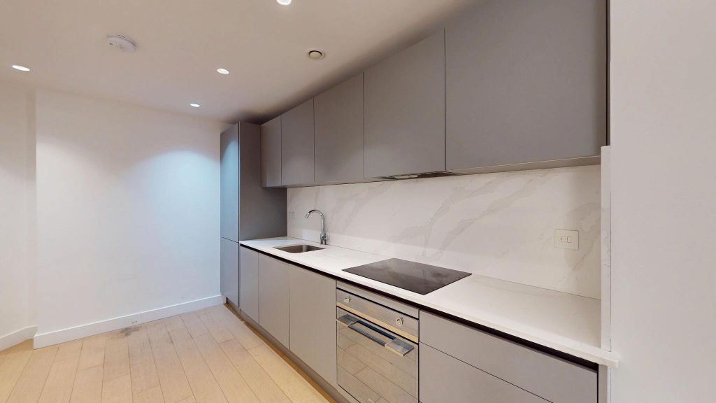 Property photo 2 of 16 Kitchen