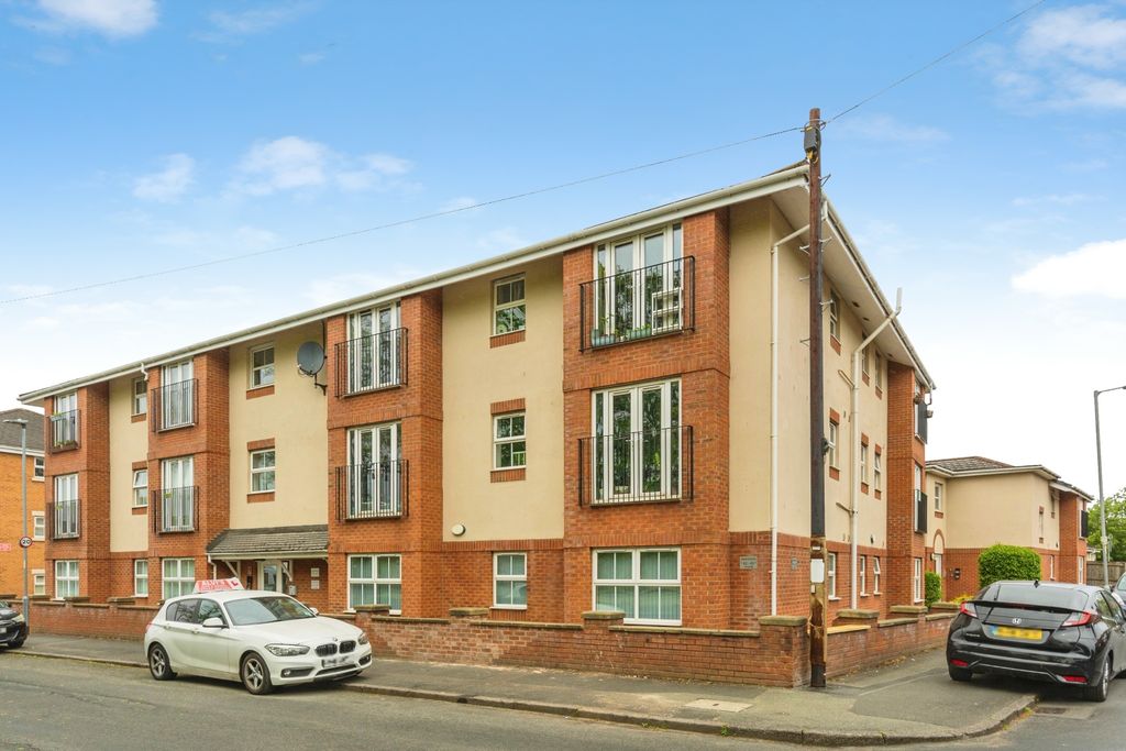 Property photo 2 of 15