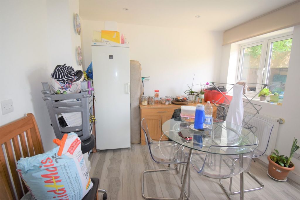 Property photo 3 of 13 Gallery