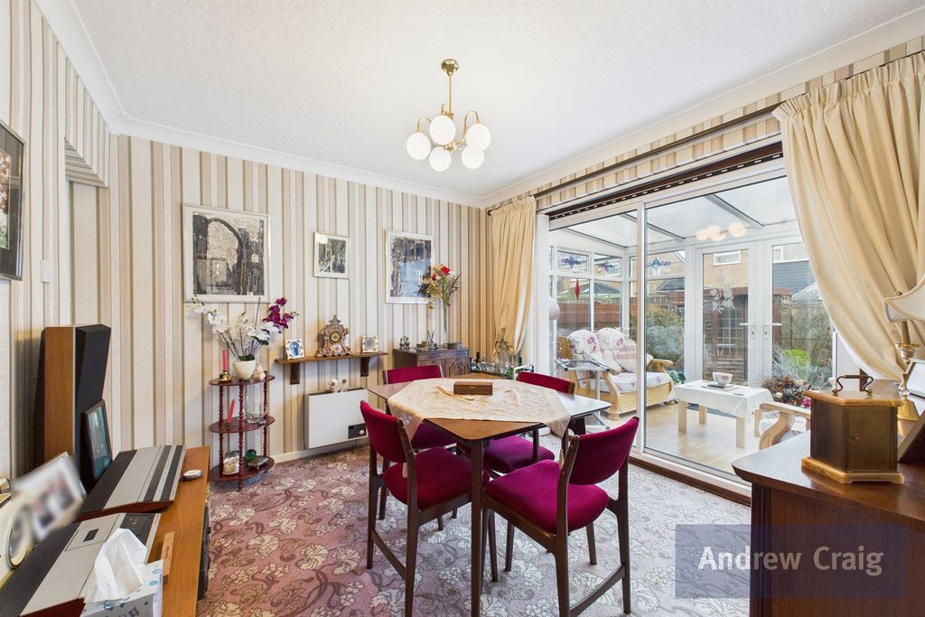 Property photo 3 of 23 Dining Room