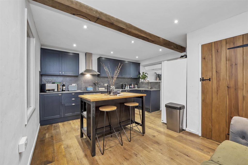 Property photo 2 of 18 Dcp_1827.Jpg