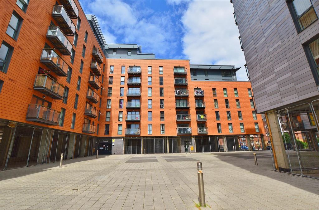 Property photo 1 of 6 Mqa_Y7Eb4U6T9Jmipw3Dmg.Jpg