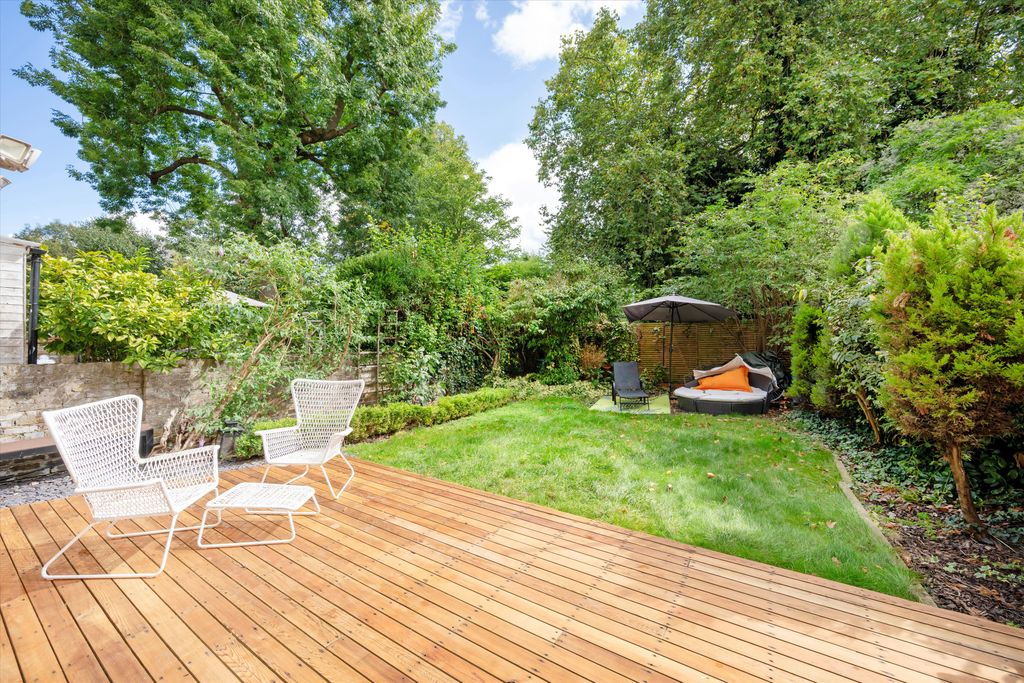 Property photo 2 of 13 Image