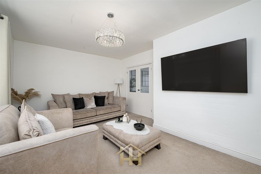 Property photo 2 of 18 Z92_9345-Edit.Jpg