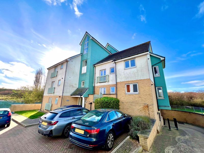 Property photo 1 of 9 Photo 13