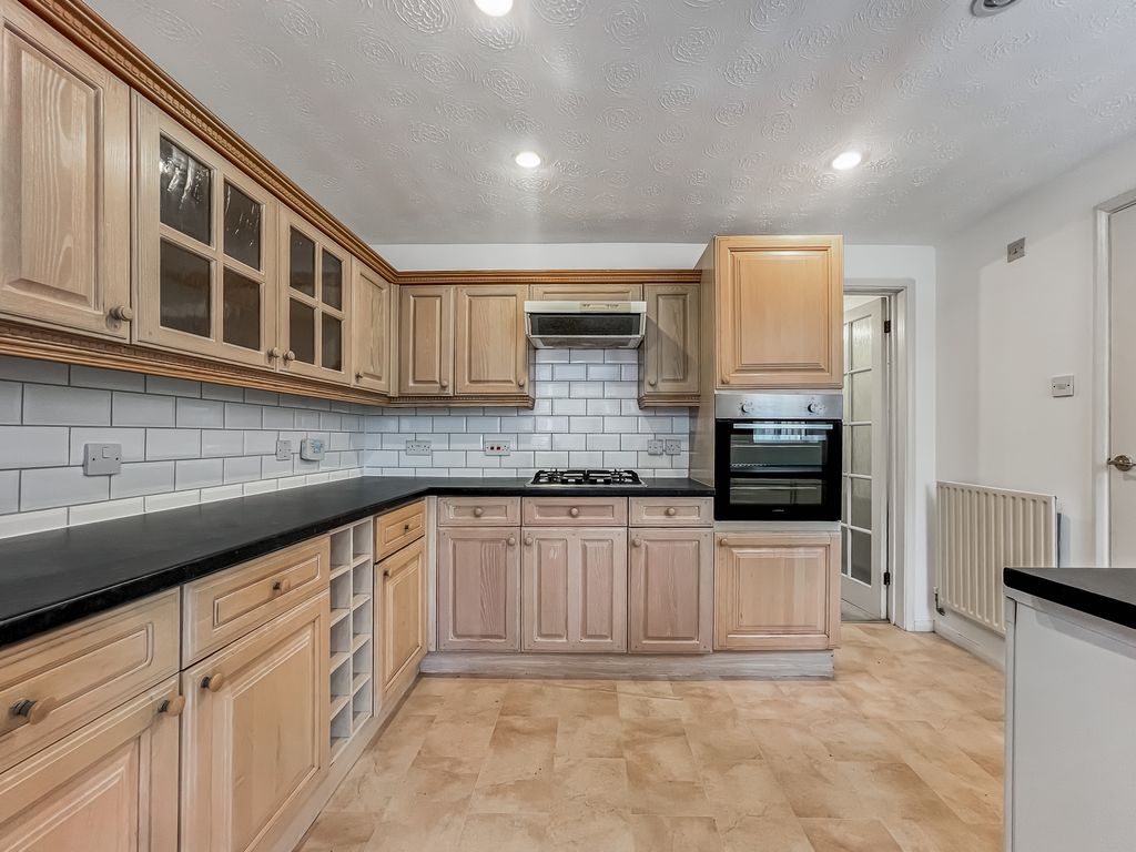 Property photo 3 of 15 751A018648d5065ce4c9c4d7F219d9Cec2d40De3