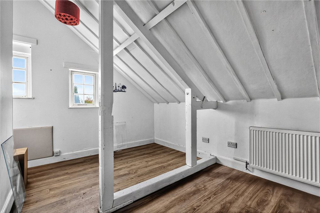 Property photo 3 of 7 Picture No. 04