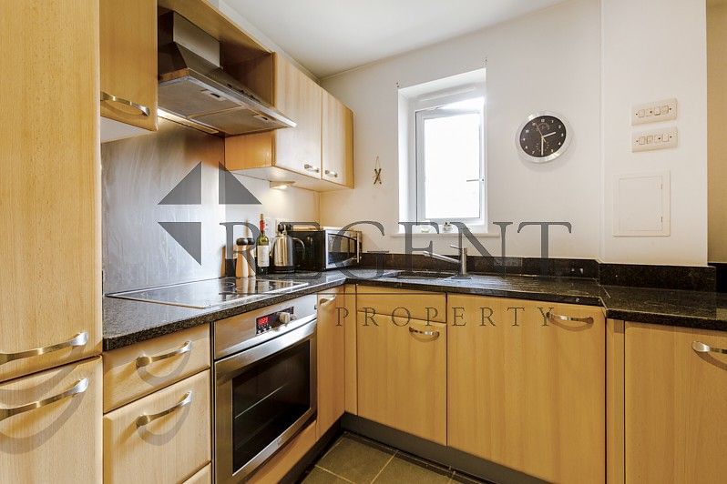 Property photo 3 of 8 Kitchen