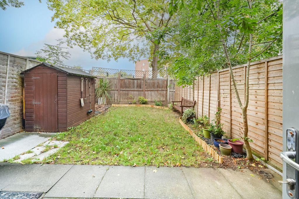 Property photo 2 of 14