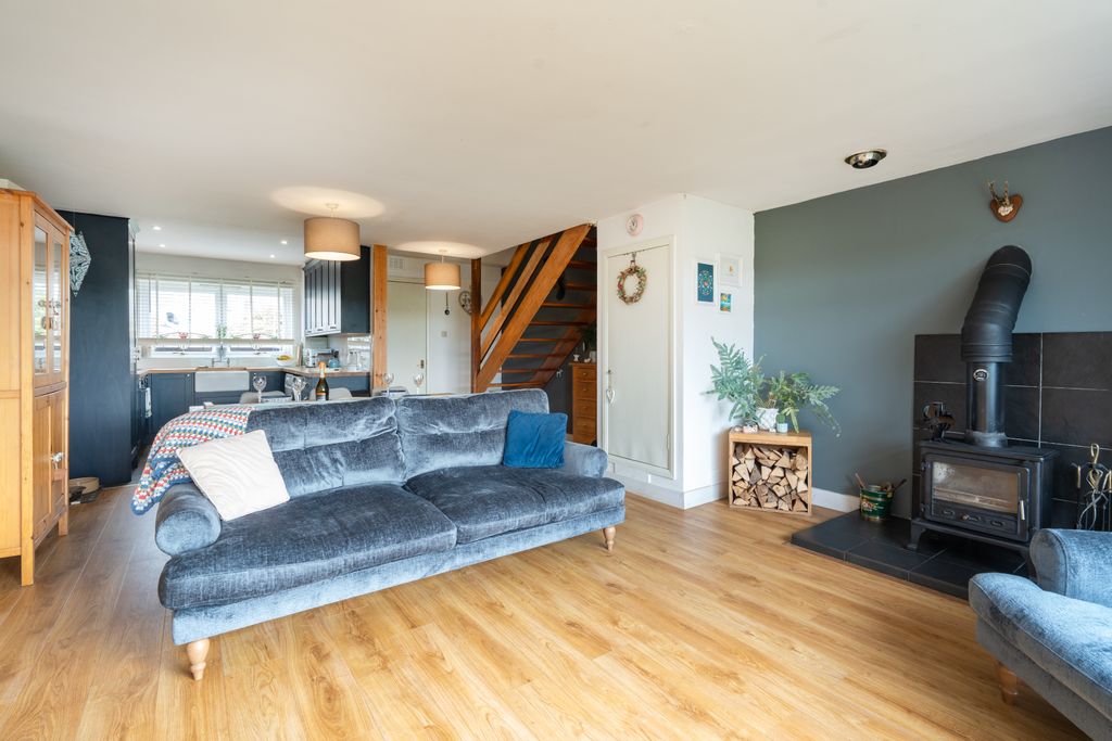 Property photo 2 of 21 79 Glenview Drive, Falkirk, Fk1 5Ju (13)