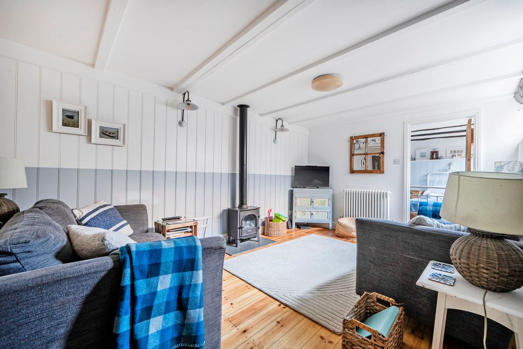 Property photo 3 of 11 Photo 3