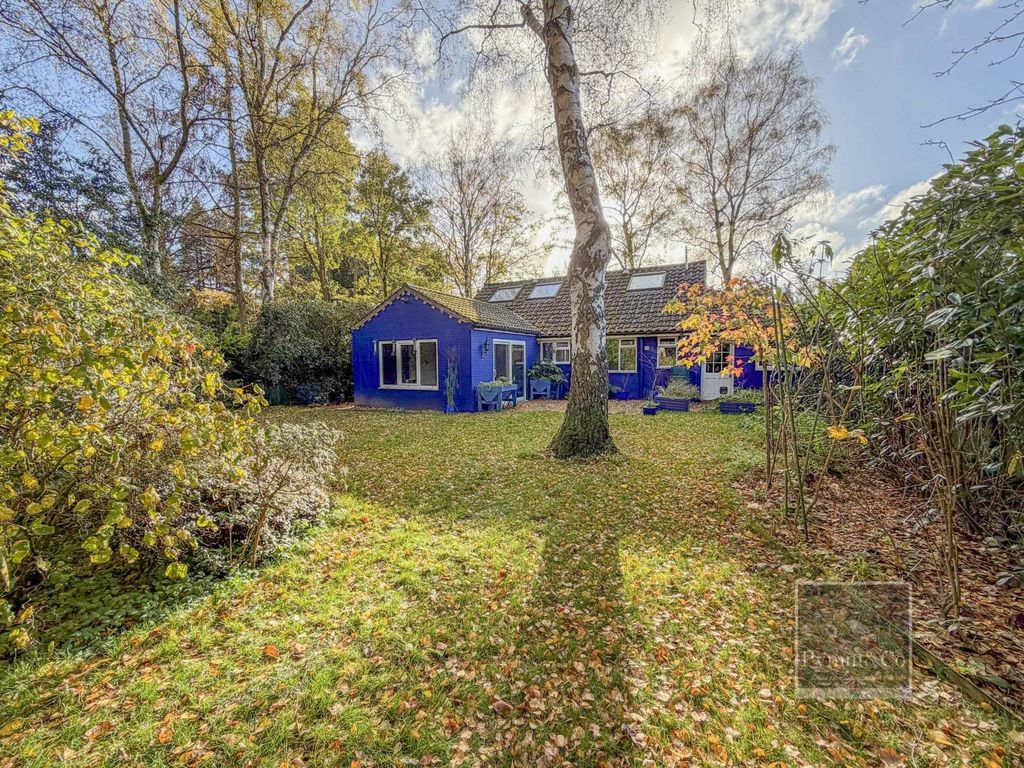 Property photo 2 of 33