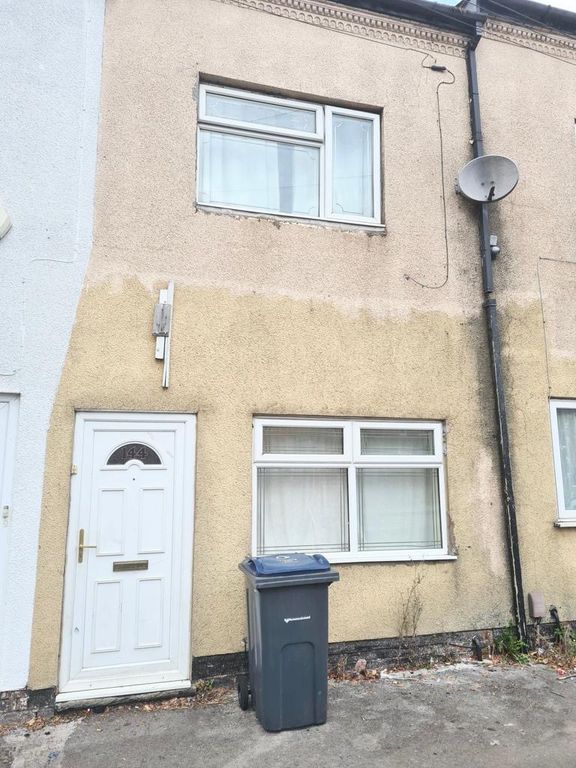 Property photo 1 of 5